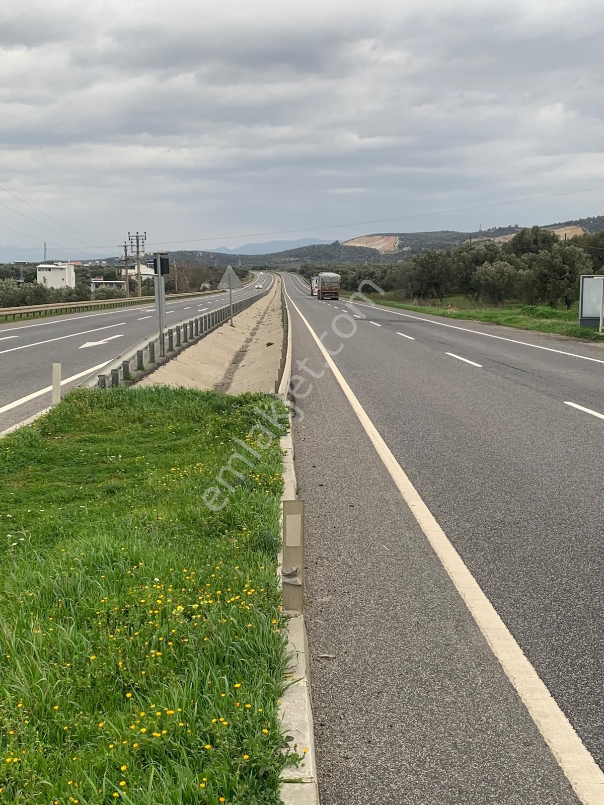 Aşağışakran’da Yola Cepheli, Konut Takasına Uygun Yatırımlık Zeytinlik - Görsel 4