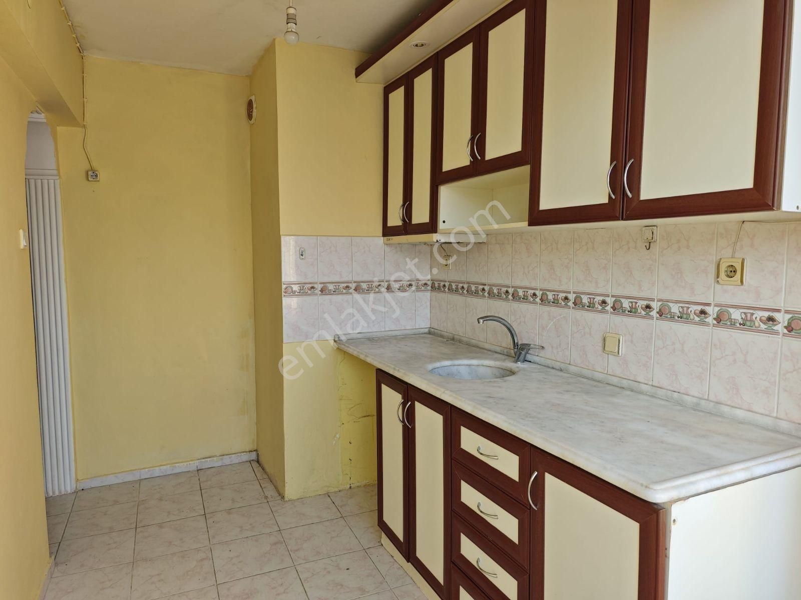 Güzelyalı Ortaokulu Yakını Köşe Kullanımlı 2+1 Daire - Görsel 10