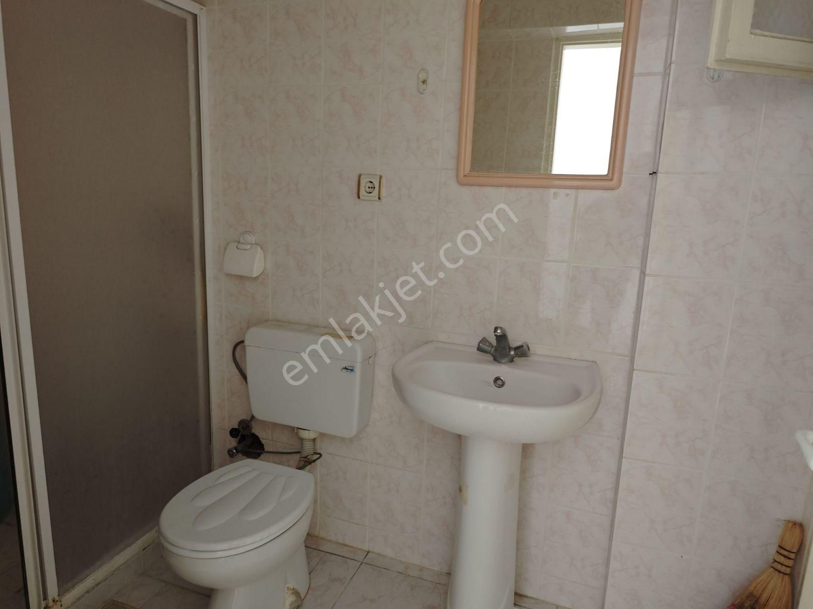 Güzelyalı Ortaokulu Yakını Köşe Kullanımlı 2+1 Daire - Görsel 6