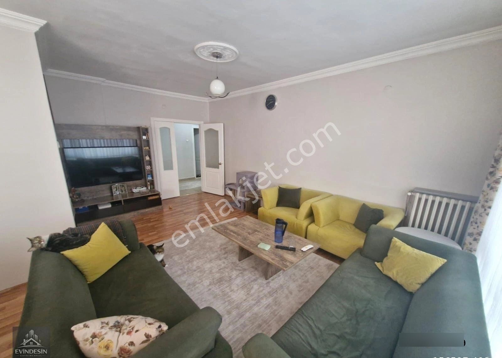 Şenlik Mahallesinde Orjinal Bağımsız 3+1 Katta Merkezi Konumda Satılık - Görsel 4