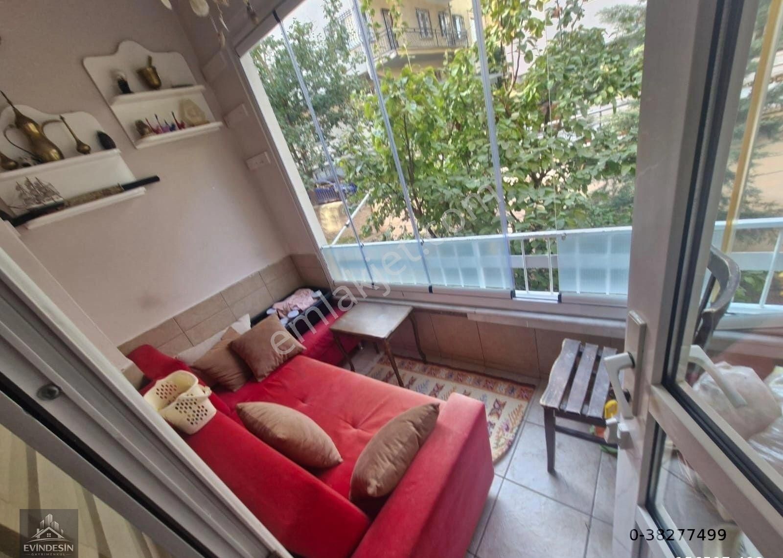 Şenlik Mahallesinde Orjinal Bağımsız 3+1 Katta Merkezi Konumda Satılık - Görsel 2