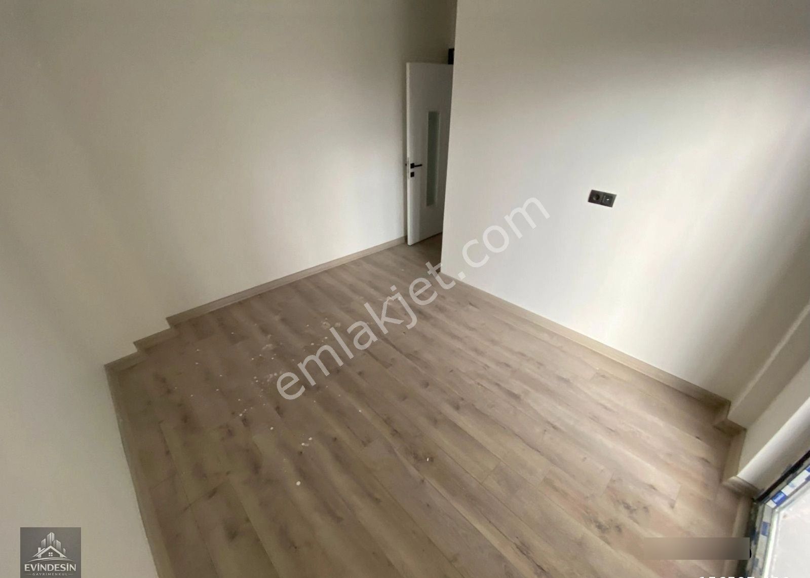 Şefkat Mahallesinde Sıfır Sitede Kapalı Otopaklı Satılık - Görsel 4