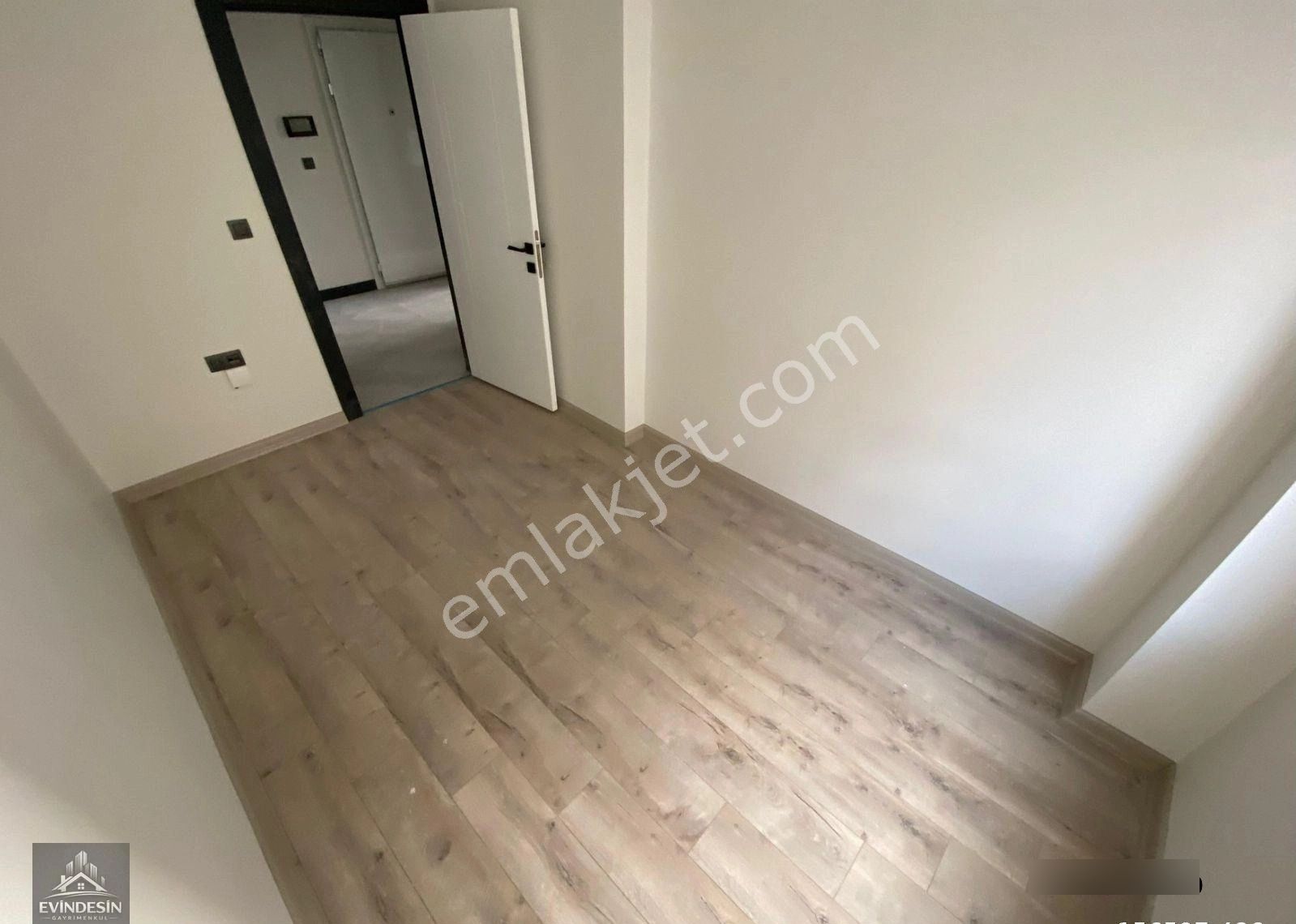 Şefkat Mahallesinde Sıfır Sitede Kapalı Otopaklı Satılık - Görsel 7