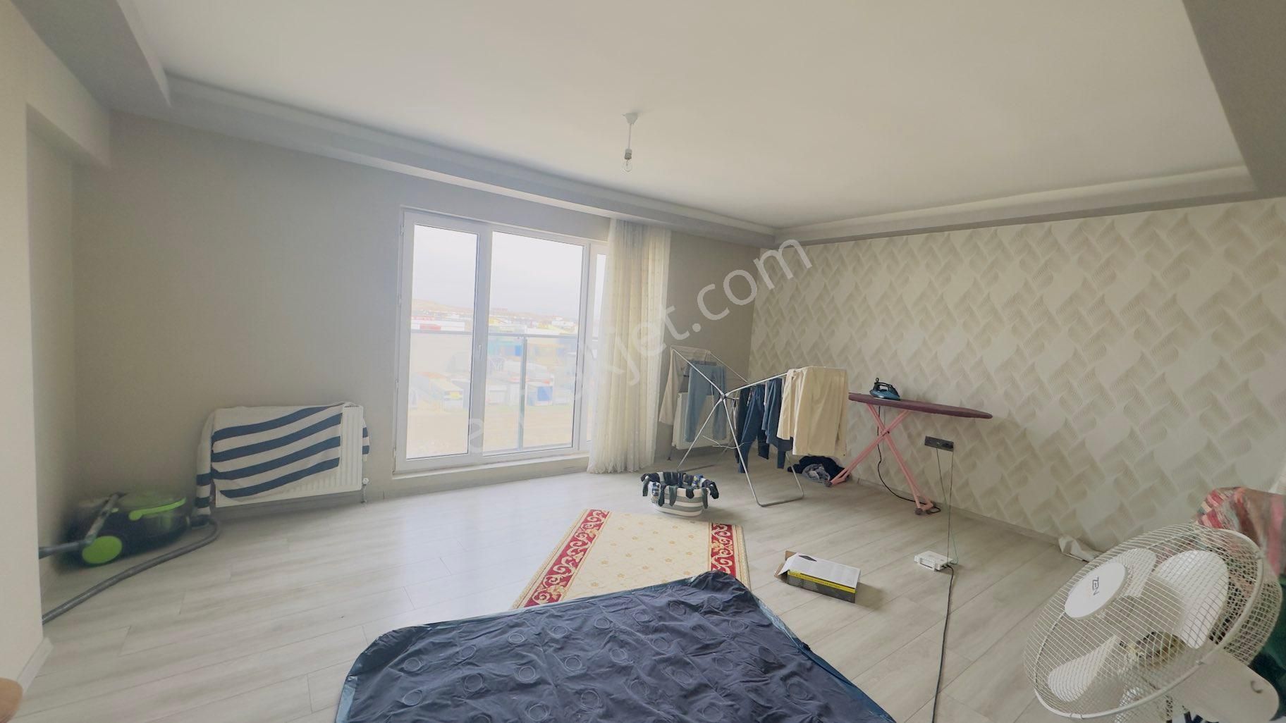 Kc Emlaktan Ön Cephe 3+1 140m2 Fırsat Dairesi - Görsel 15