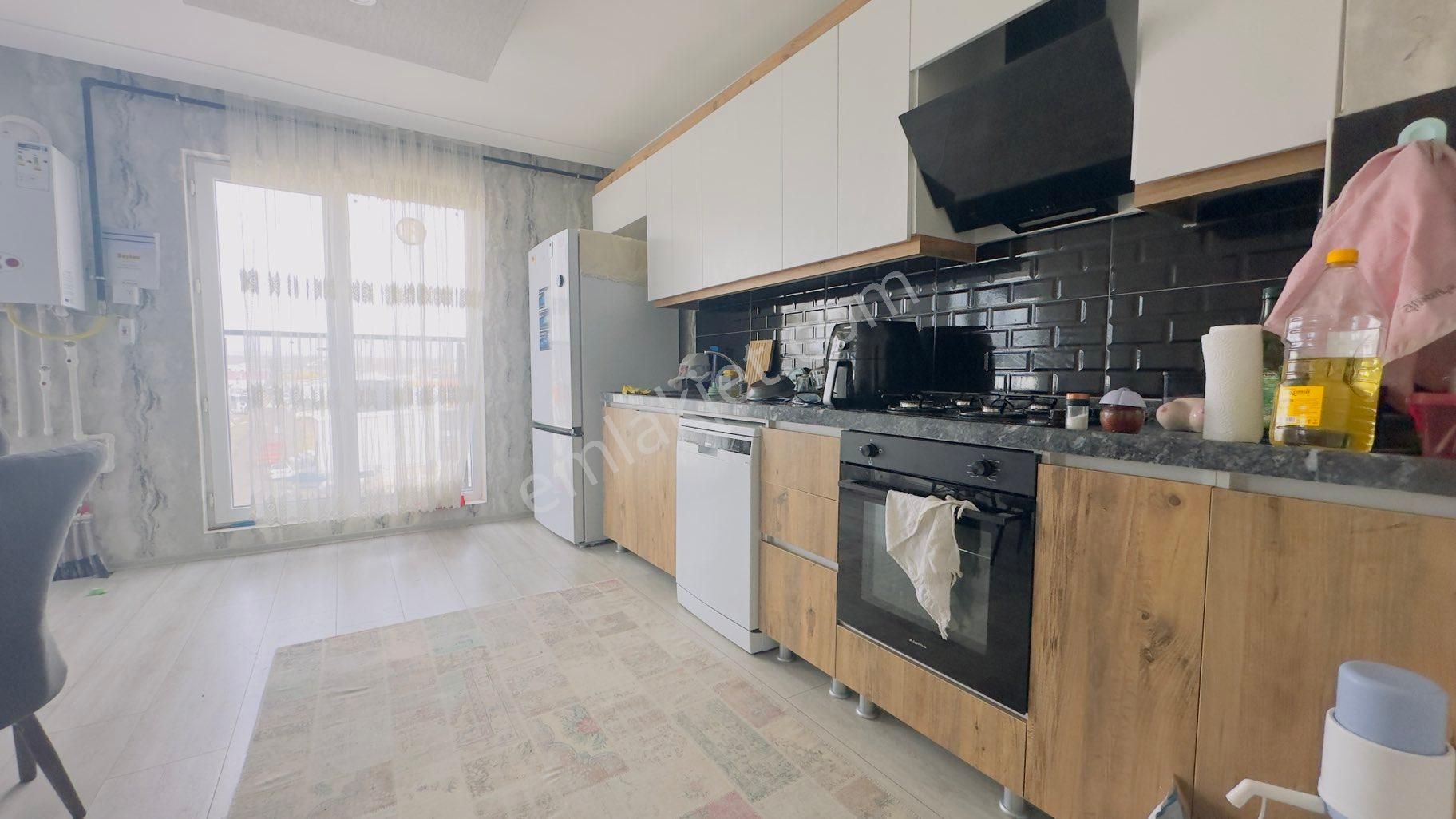 Kc Emlaktan Ön Cephe 3+1 140m2 Fırsat Dairesi - Görsel 5