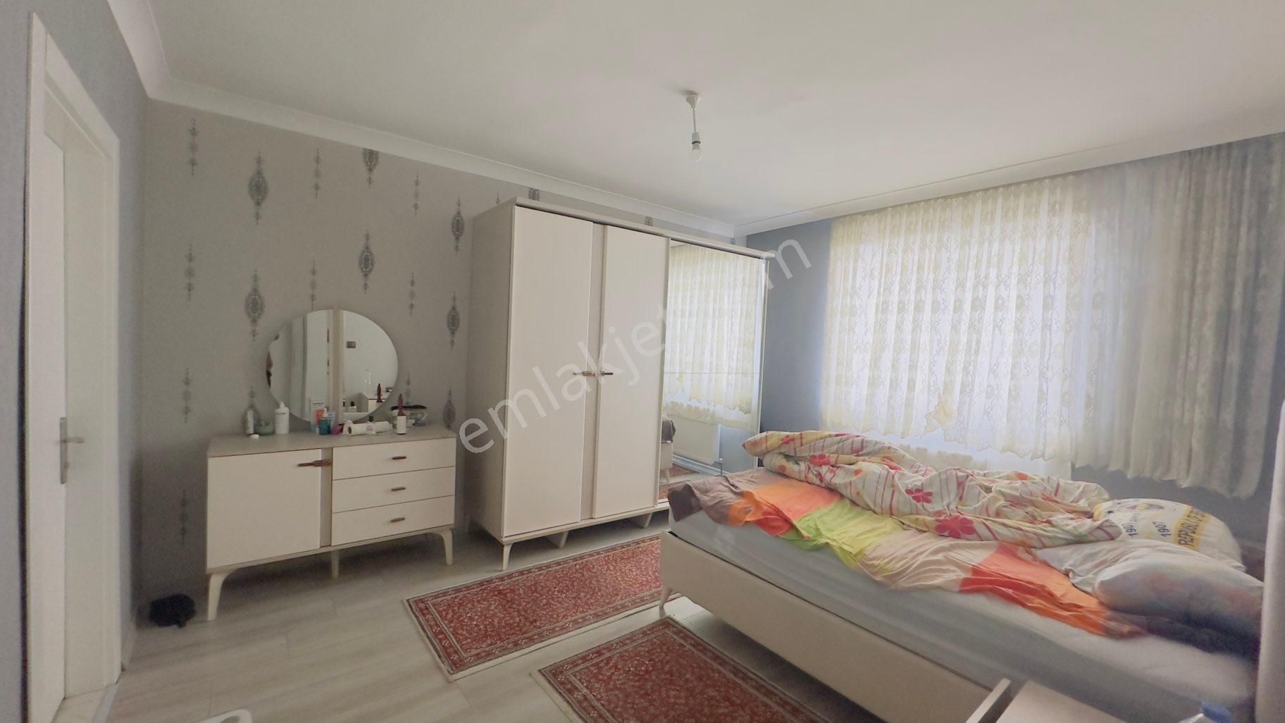 Kc Emlaktan Ön Cephe 3+1 140m2 Fırsat Dairesi - Görsel 32