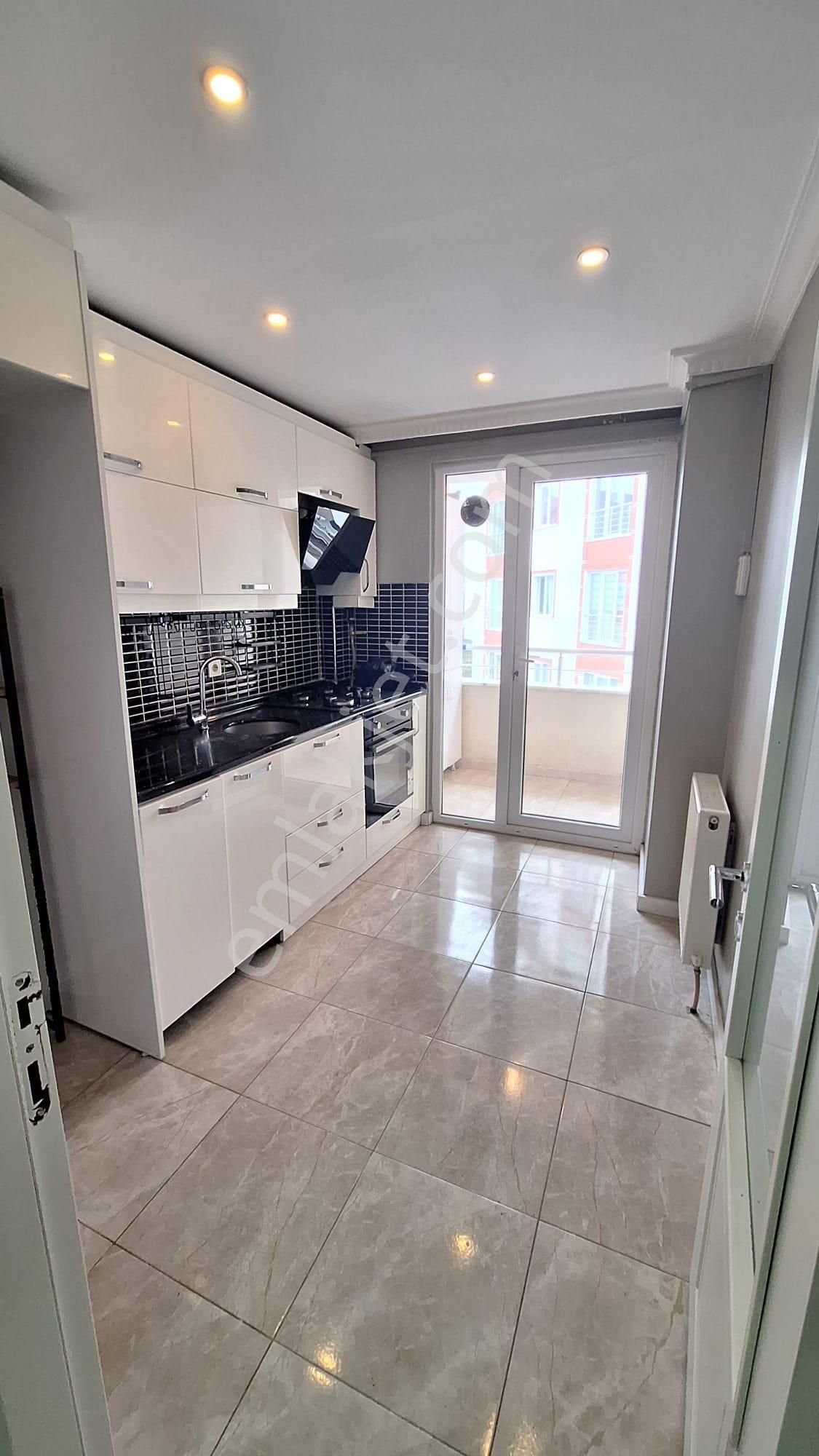 Eyüpsultan Çırçır Mah. Satılık Daire 4+2 Cadde Üzeri Otoparklı İskanlı - Görsel 9