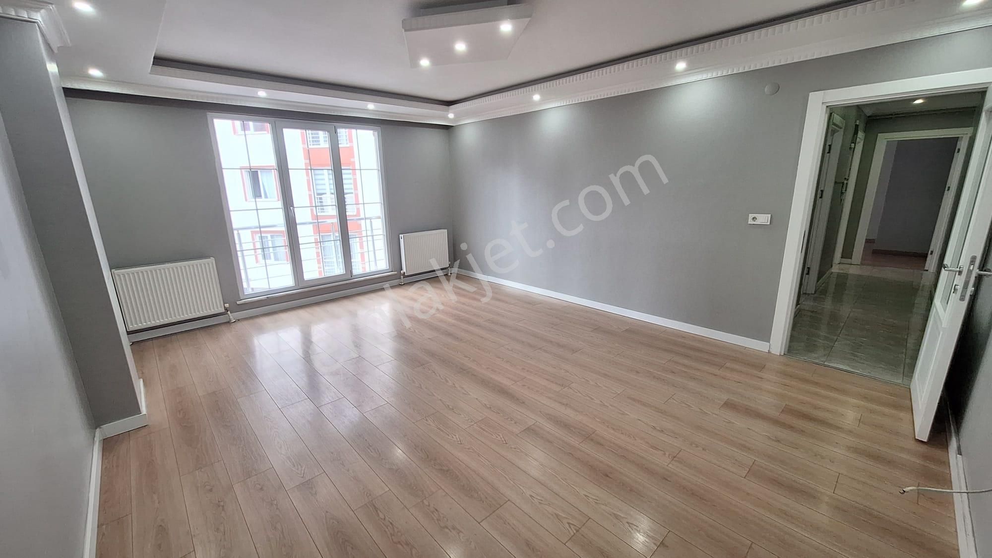 Eyüpsultan Çırçır Mah. Satılık Daire 4+2 Cadde Üzeri Otoparklı İskanlı - Görsel 2