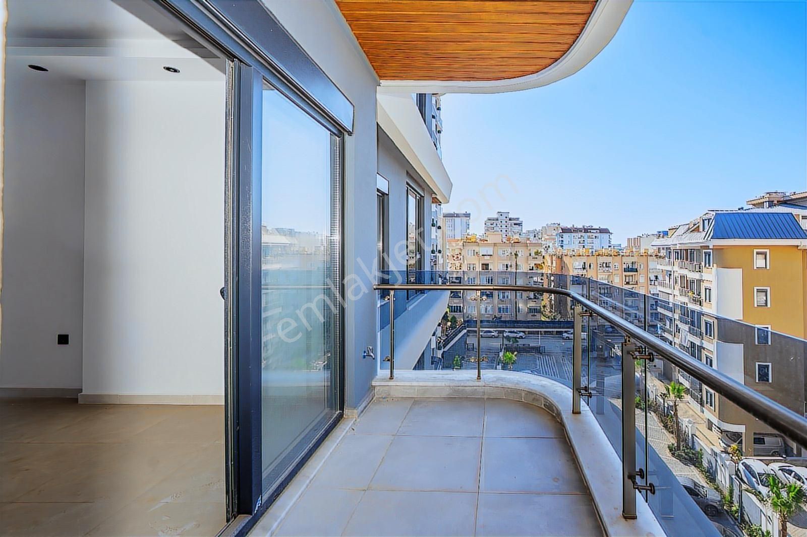 Summer Home'dan Mahmutlarda Satılık 1+1 Lüks Sitede Daire - Görsel 13