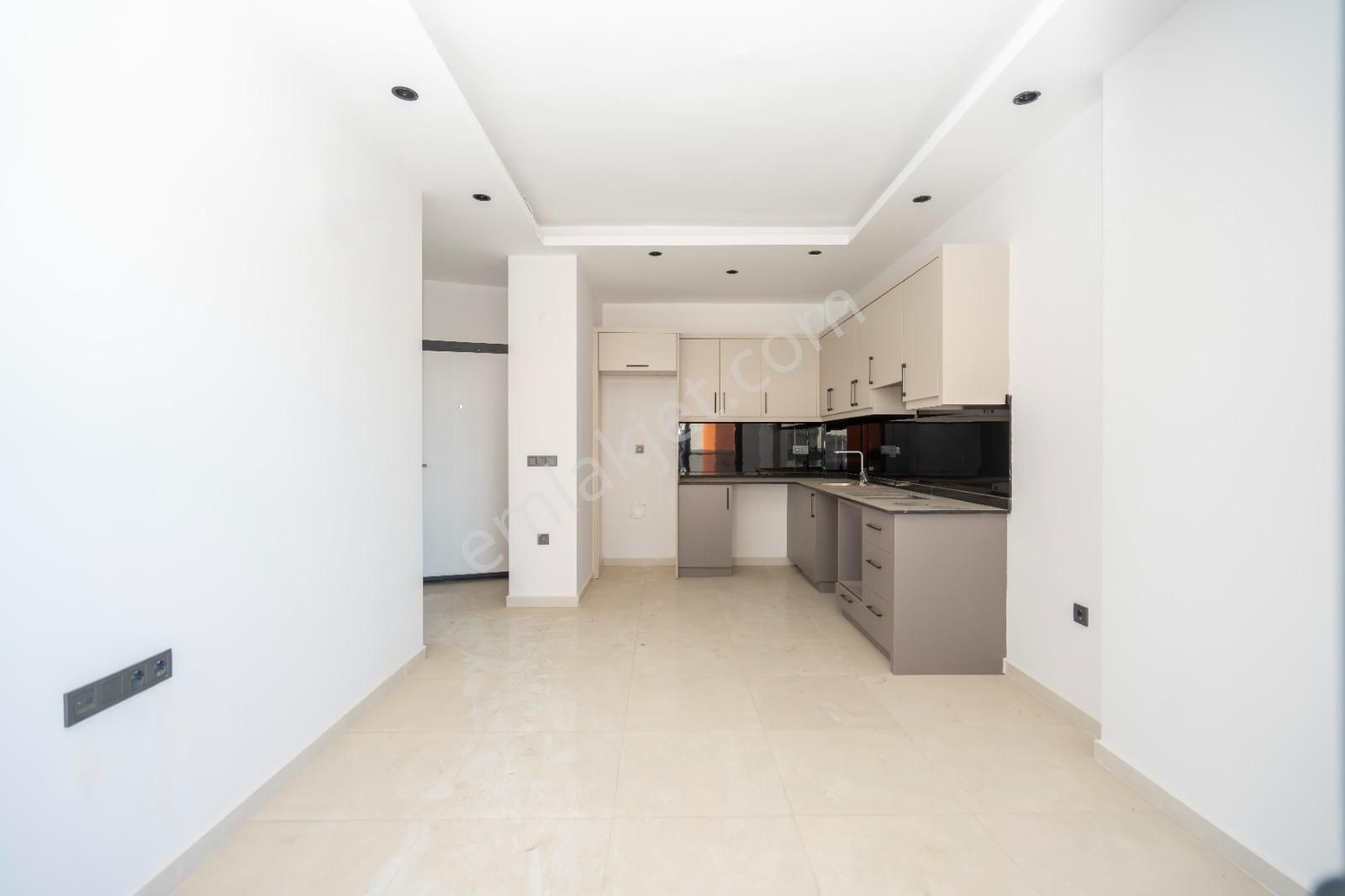 Summer Home'dan Mahmutlarda Satılık 1+1 Lüks Sitede Daire - Görsel 8