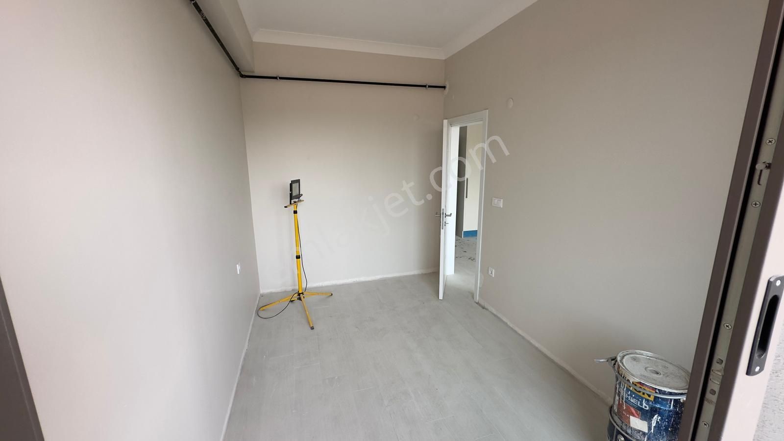 Safranyolunda Karatepe Cami Yanında 1+1 Daire - Görsel 5