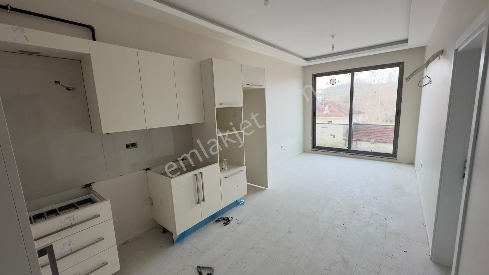Safranyolunda Karatepe Cami Yanında 1+1 Daire - Görsel 4