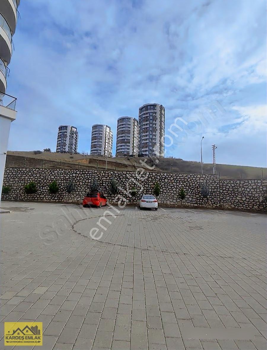 Kardeş Emlak'tan Menekşede Lüks 4+1 Daire - Görsel 28