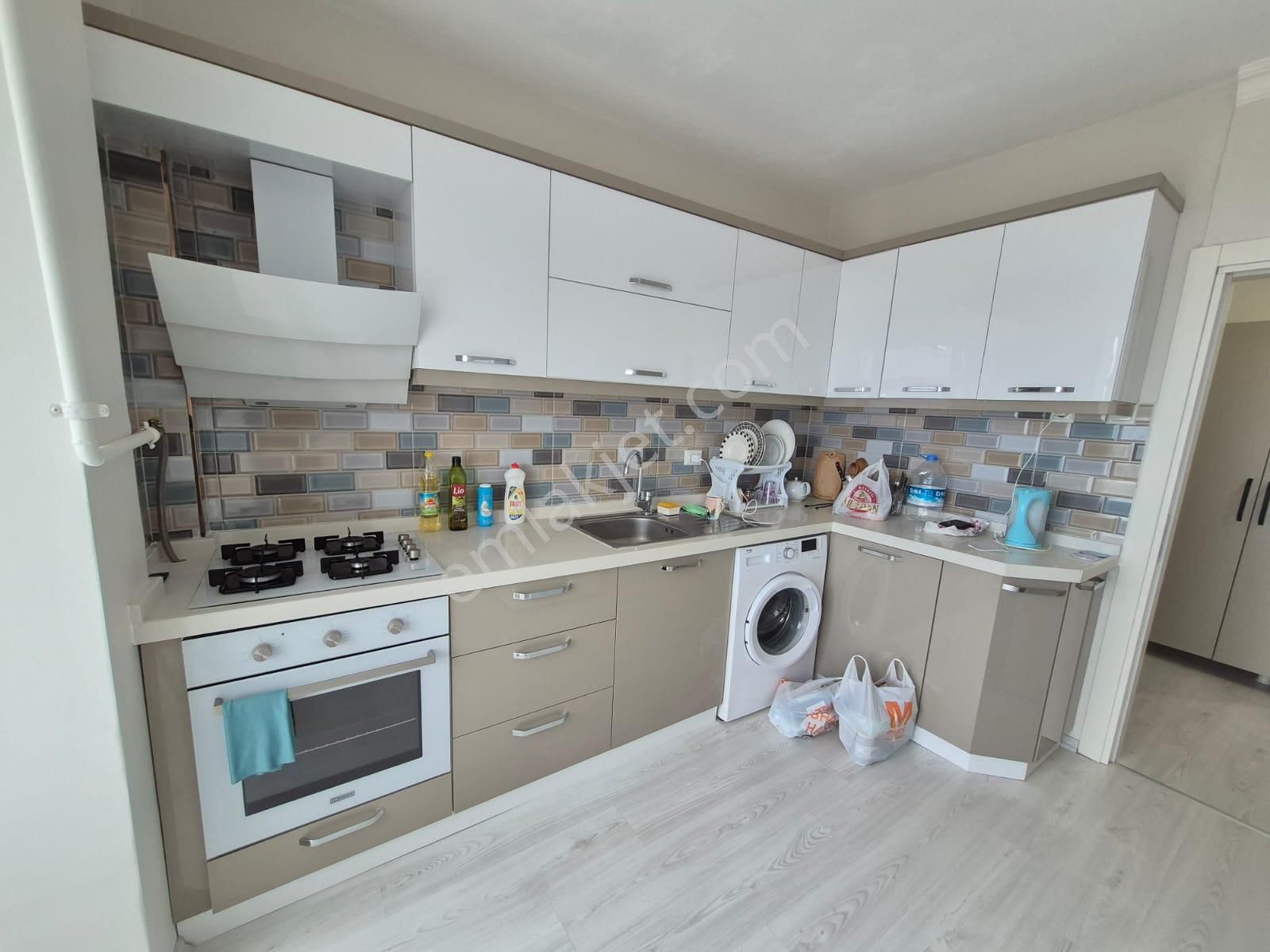 Delux'den Panoramik Deniz Manzaralı ,tadilatlı,eşyalı 3+1 Daire - Görsel 12