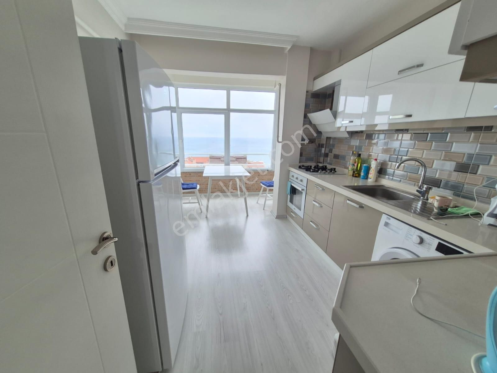 Delux'den Panoramik Deniz Manzaralı ,tadilatlı,eşyalı 3+1 Daire - Görsel 11