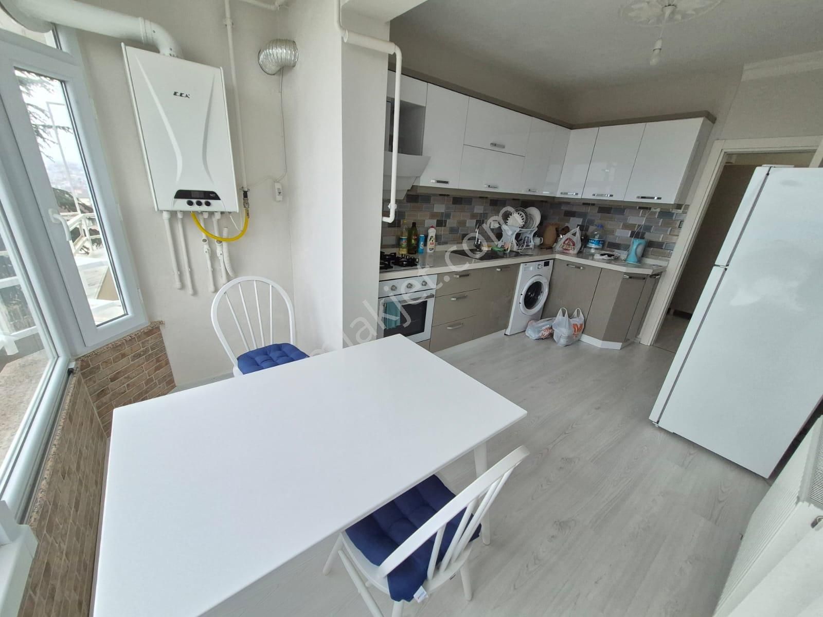 Delux'den Panoramik Deniz Manzaralı ,tadilatlı,eşyalı 3+1 Daire - Görsel 15