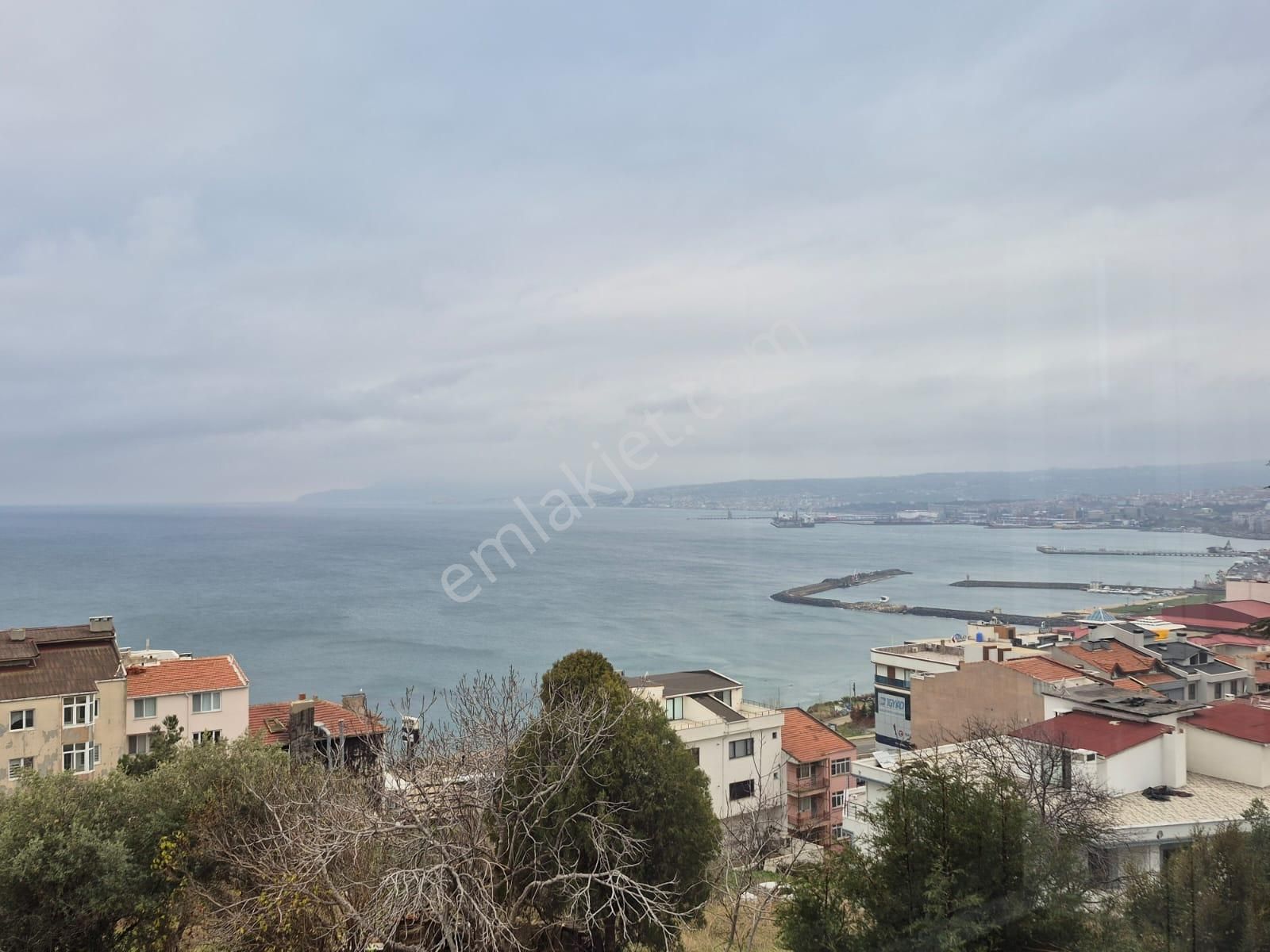 Delux'den Panoramik Deniz Manzaralı ,tadilatlı,eşyalı 3+1 Daire - Görsel 17