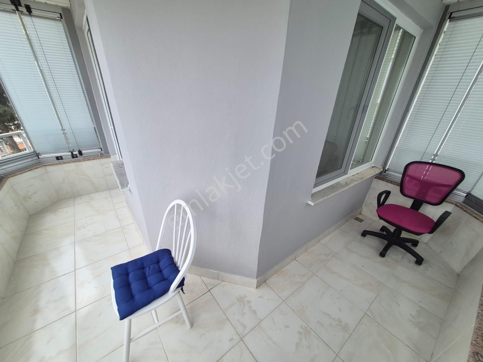 Delux'den Panoramik Deniz Manzaralı ,tadilatlı,eşyalı 3+1 Daire - Görsel 8