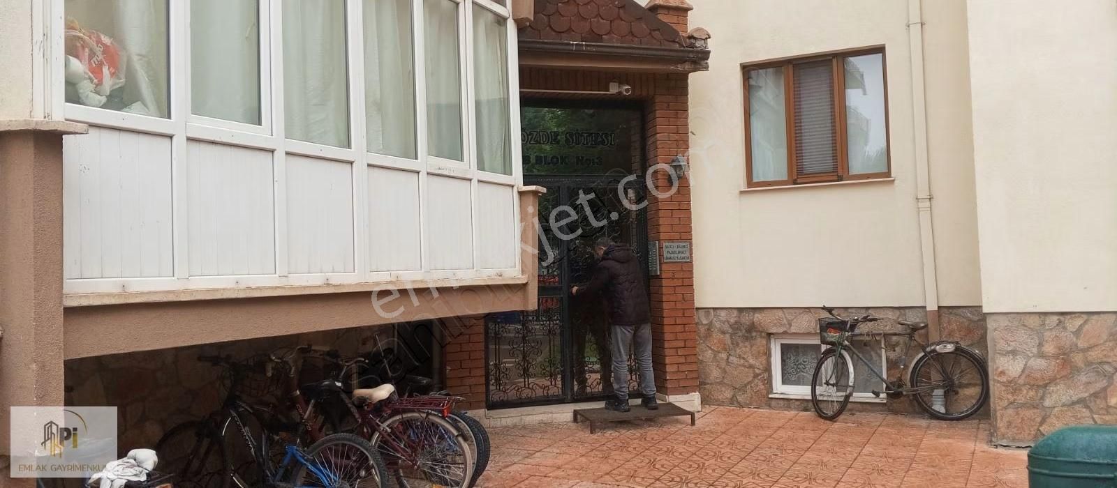 Pi Emlak'tan Kiralık 3+1 Daire 3 Kat Olup Önū Açik Bir Dair - Görsel 19