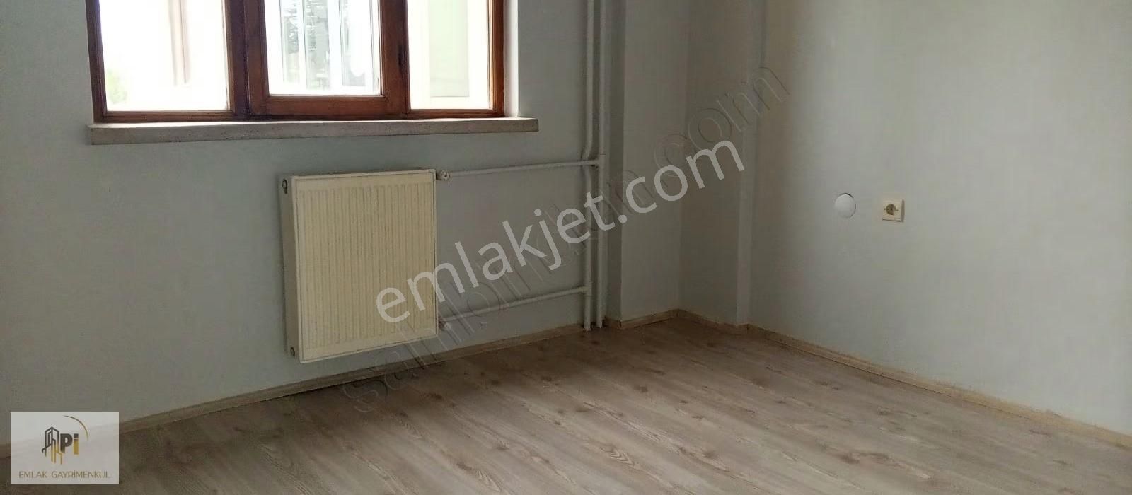 Pi Emlak'tan Kiralık 3+1 Daire 3 Kat Olup Önū Açik Bir Dair - Görsel 12