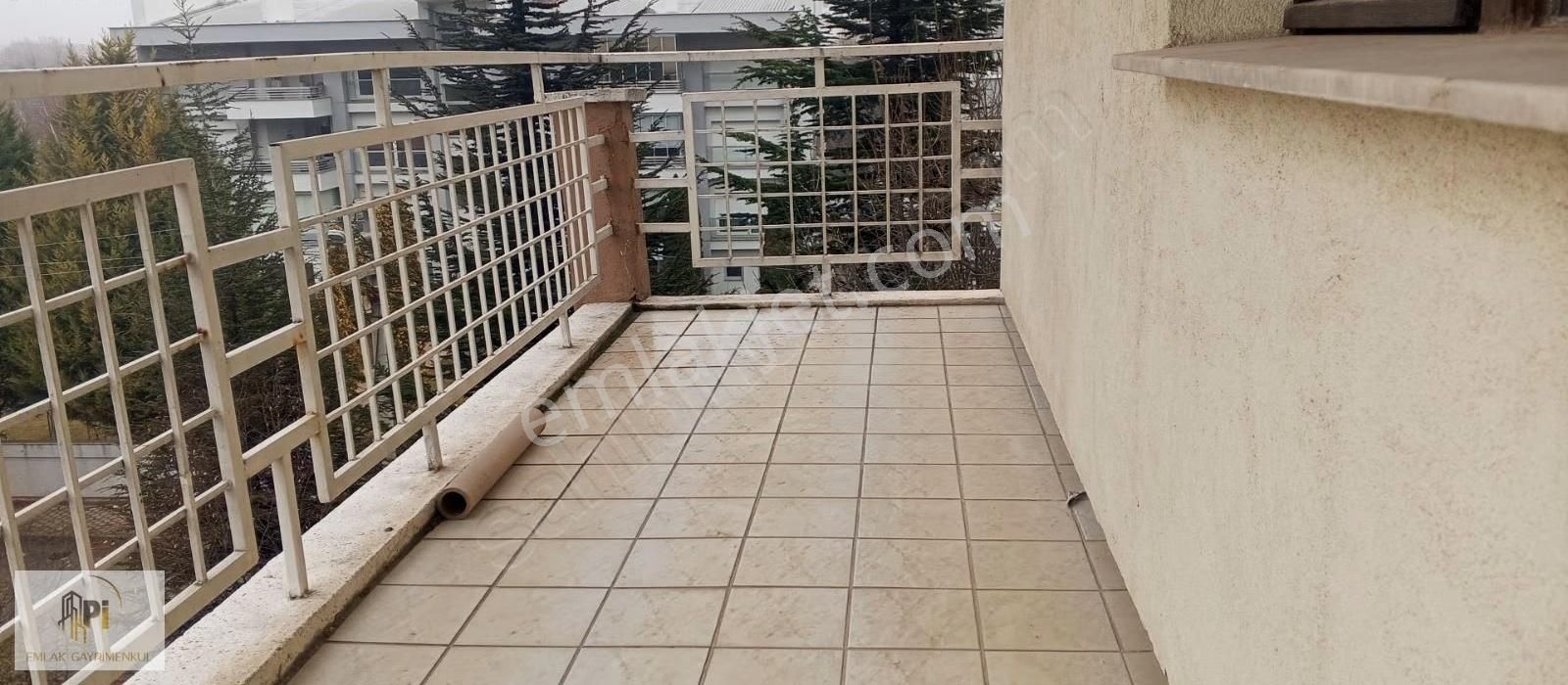 Pi Emlak'tan Kiralık 3+1 Daire 3 Kat Olup Önū Açik Bir Dair - Görsel 5