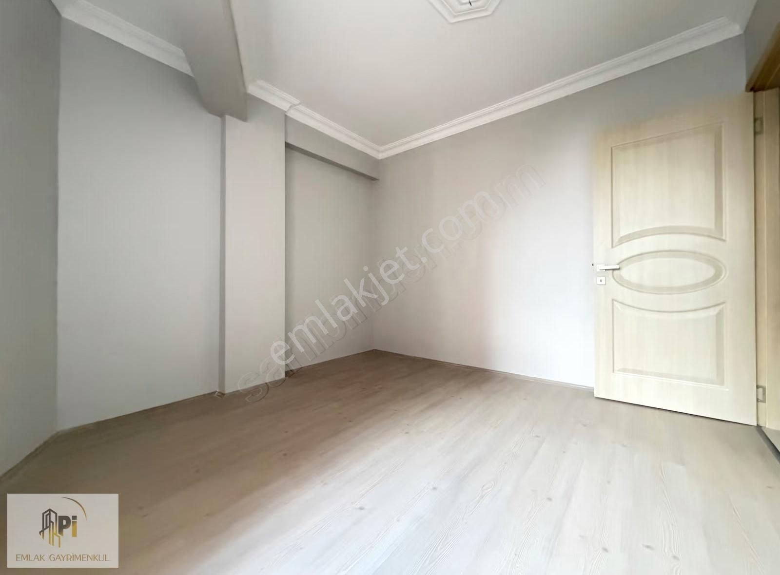 Uygun Fiyatlı 2+0 78 M² Ayrı Mutfak + Balkonlu Kiralık Daire - Görsel 11
