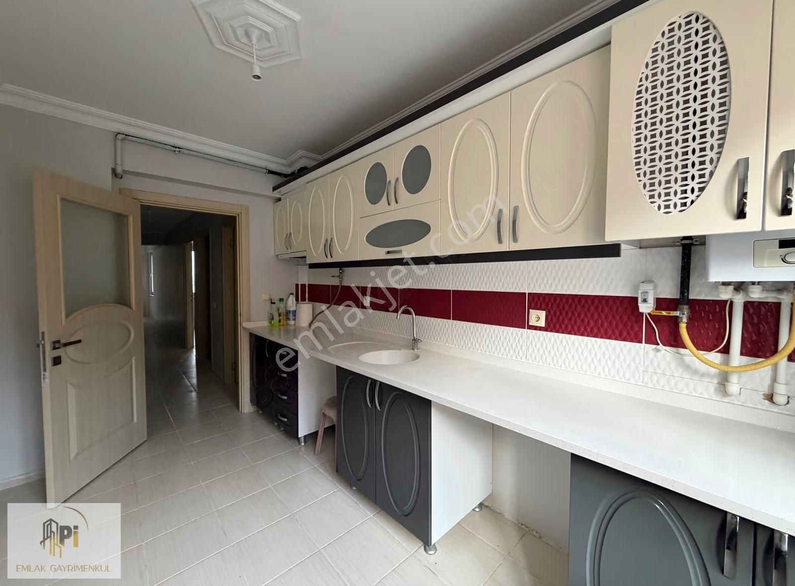 Uygun Fiyatlı 2+0 78 M² Ayrı Mutfak + Balkonlu Kiralık Daire - Görsel 15