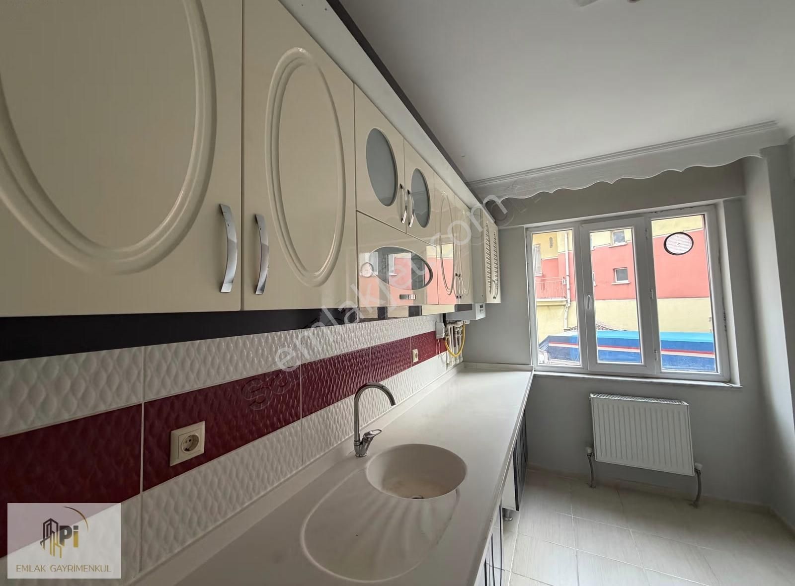 Uygun Fiyatlı 2+0 78 M² Ayrı Mutfak + Balkonlu Kiralık Daire - Görsel 16