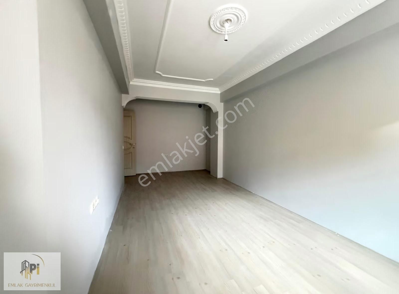 Uygun Fiyatlı 2+0 78 M² Ayrı Mutfak + Balkonlu Kiralık Daire - Görsel 3
