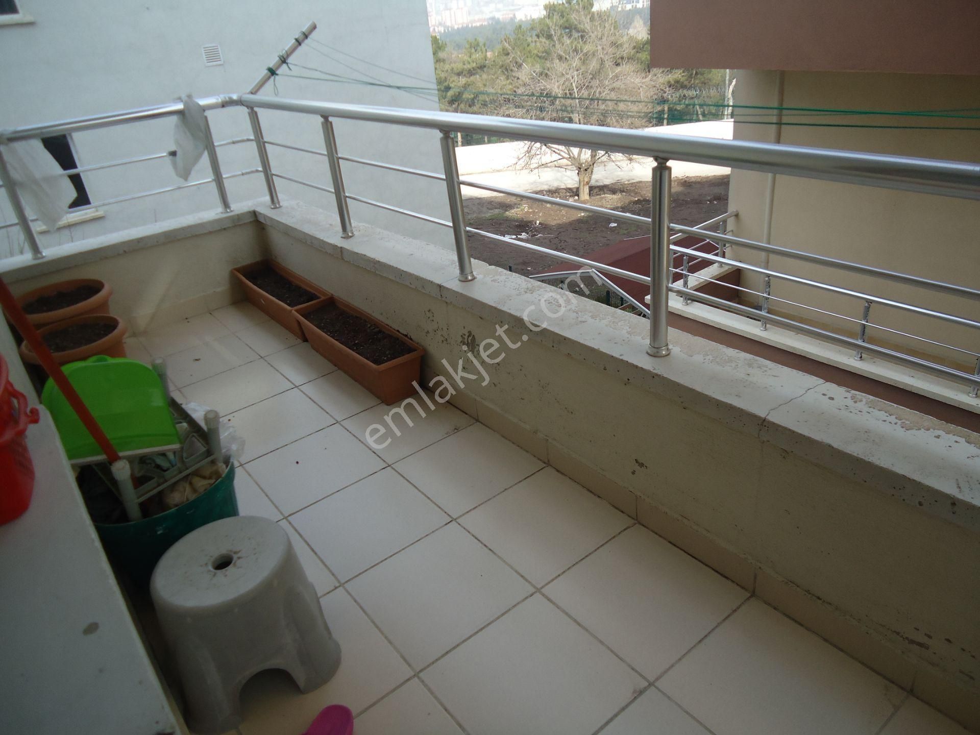 Krc'den Merkezi Konumda Asansörlü 1.katta Satılık 3+1 Daire - Görsel 20