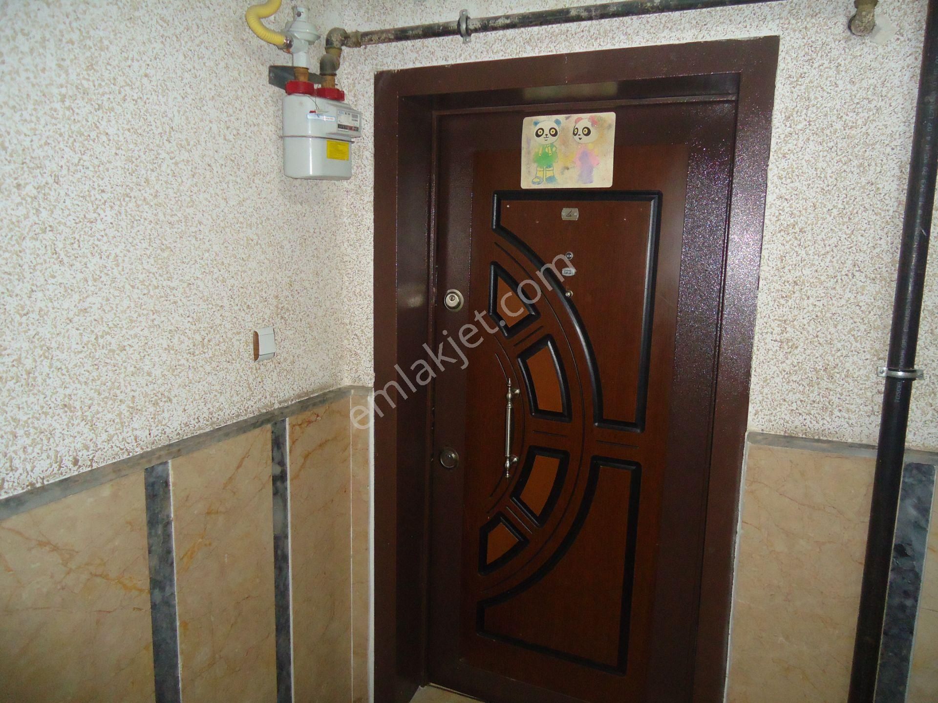 Krc'den Merkezi Konumda Asansörlü 1.katta Satılık 3+1 Daire - Görsel 2