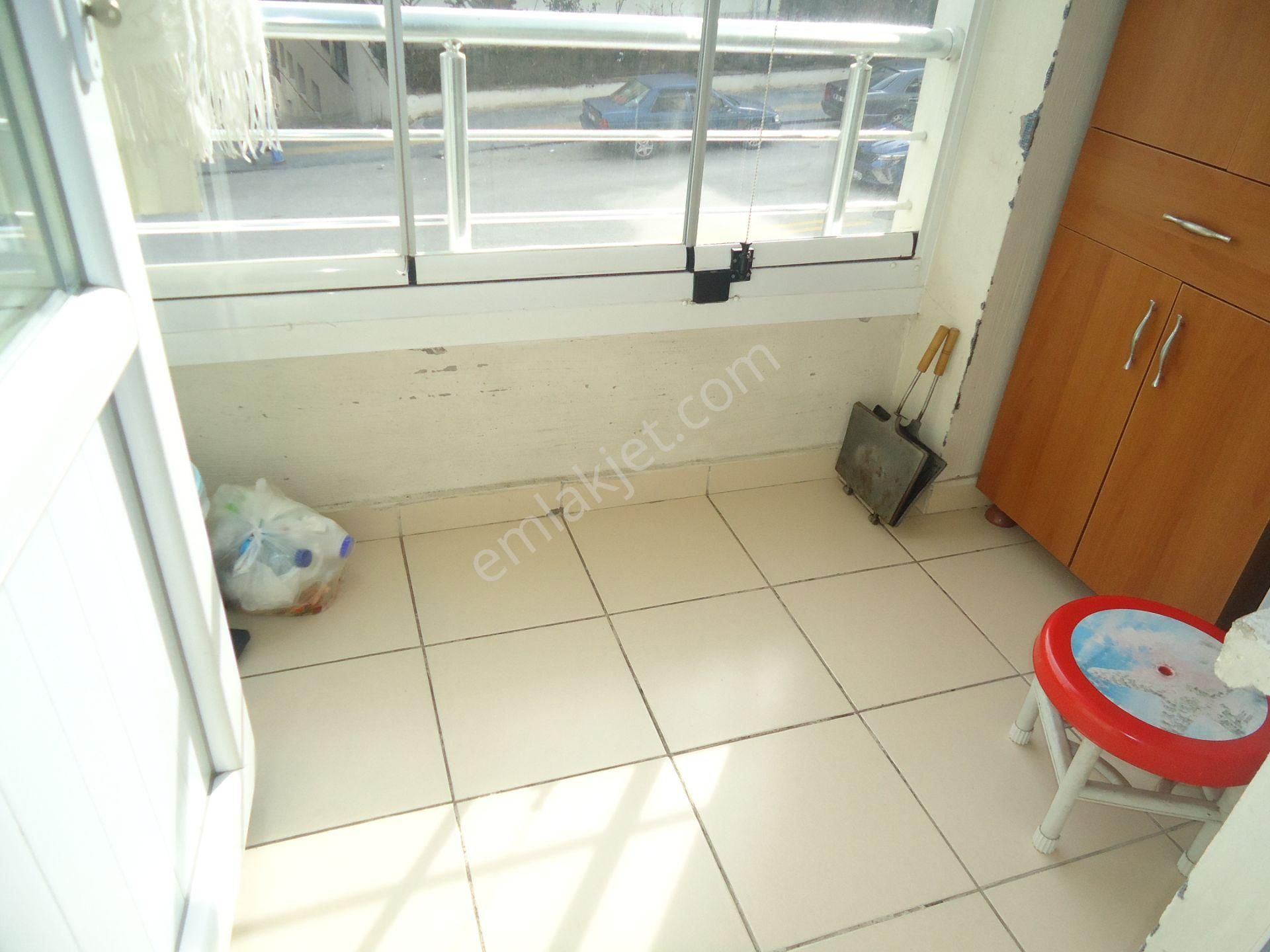 Krc'den Merkezi Konumda Asansörlü 1.katta Satılık 3+1 Daire - Görsel 9