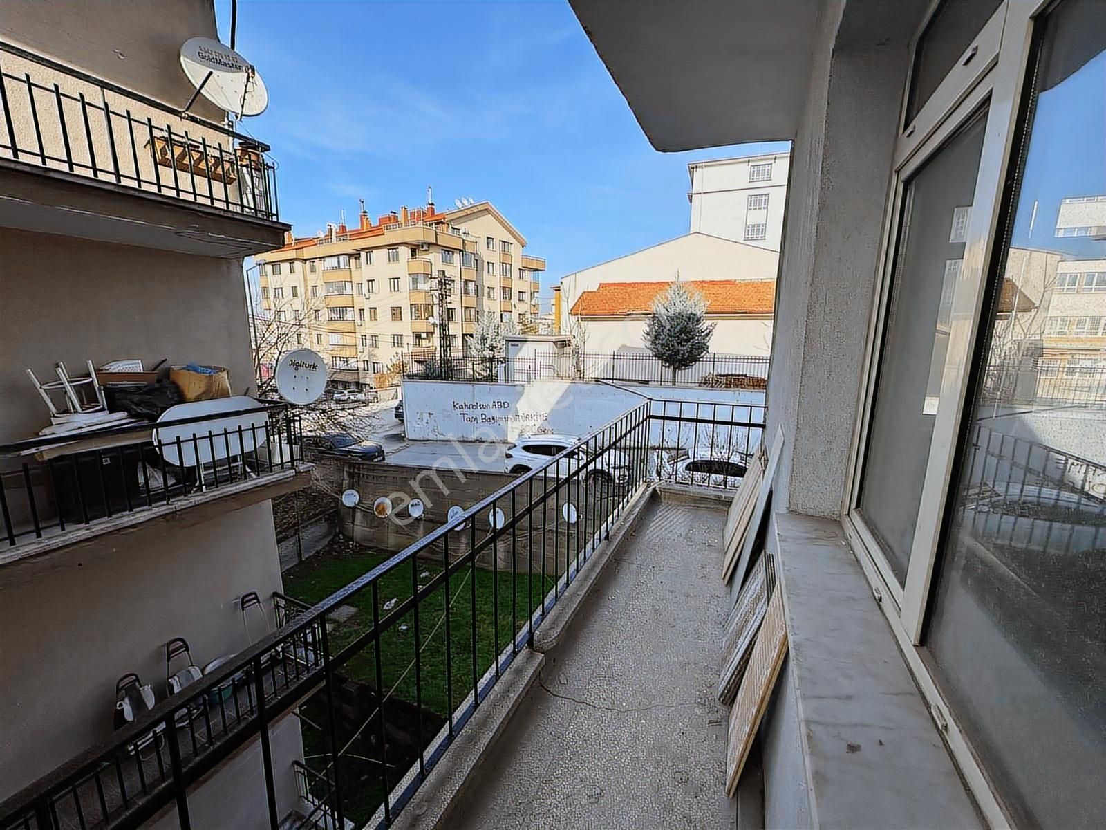 Seyranbağları Bağlar Caddesinde Komple Yenilenmiş Kiralık Daire - Görsel 10