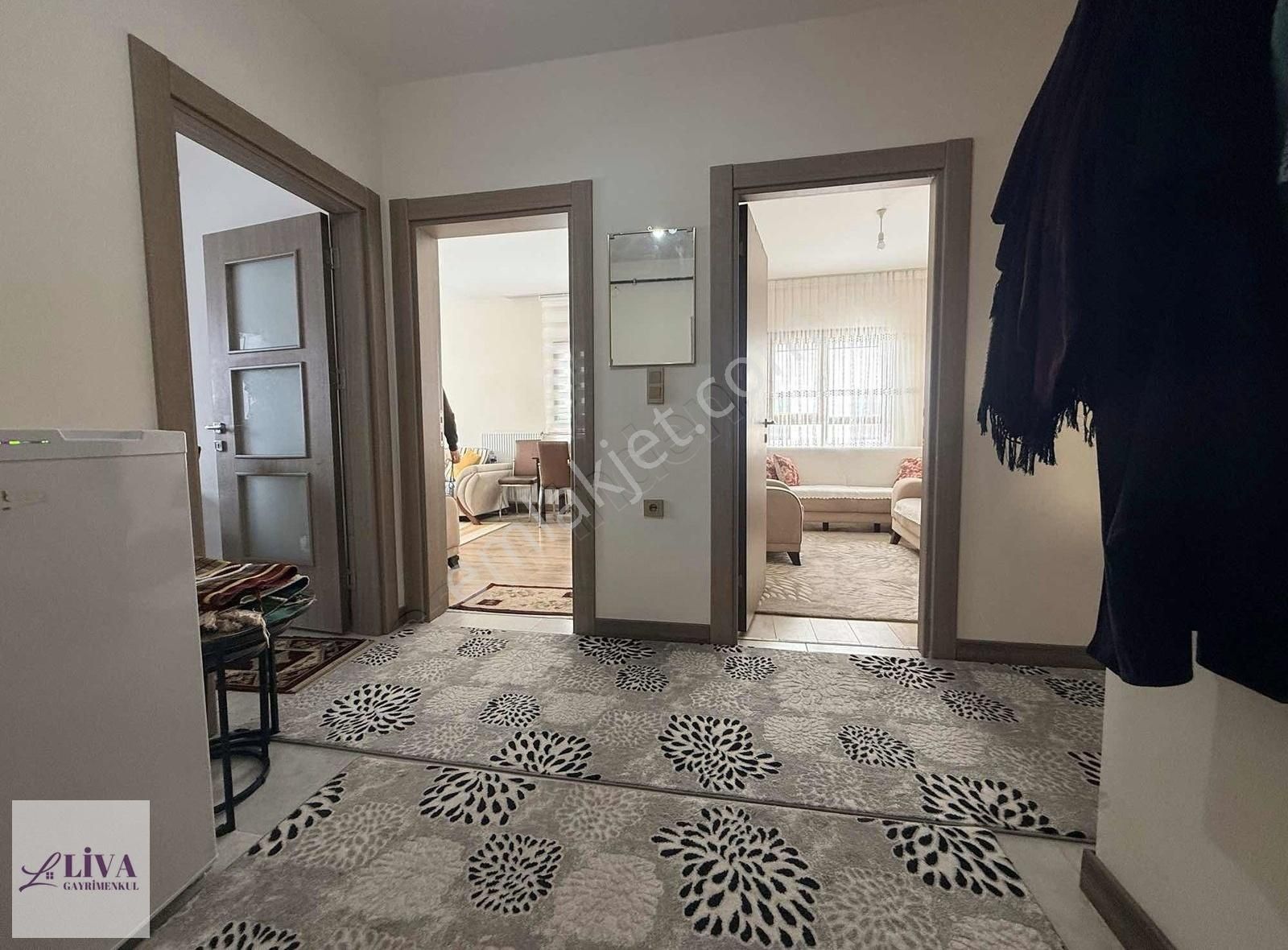 Liva'dan Basın Tokide 2+1 Üst Kısımda Satılık Daire - Görsel 14