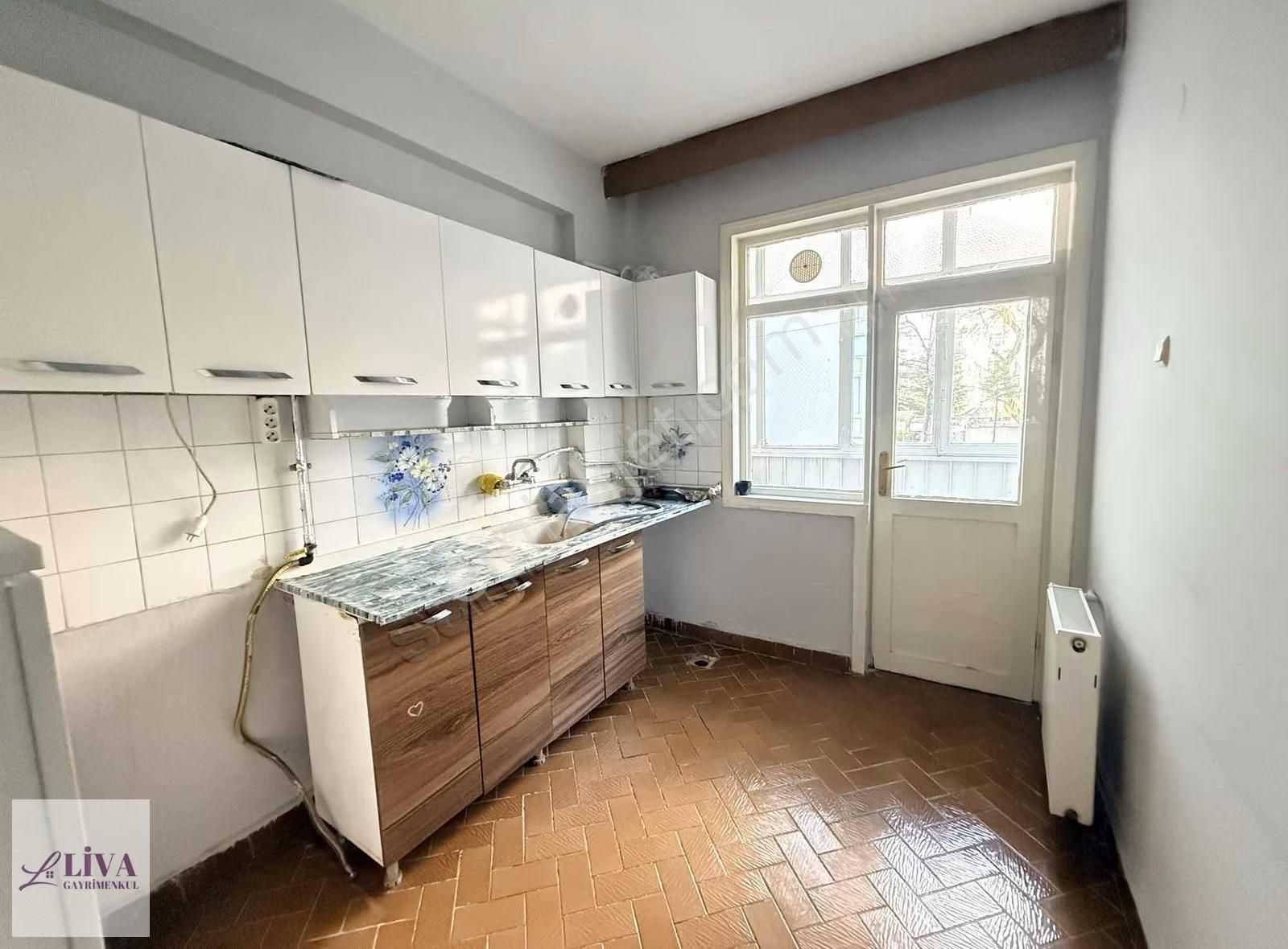 Liva'dan Bahçelievler'de 2+1 Kiralık Daire - Görsel 2