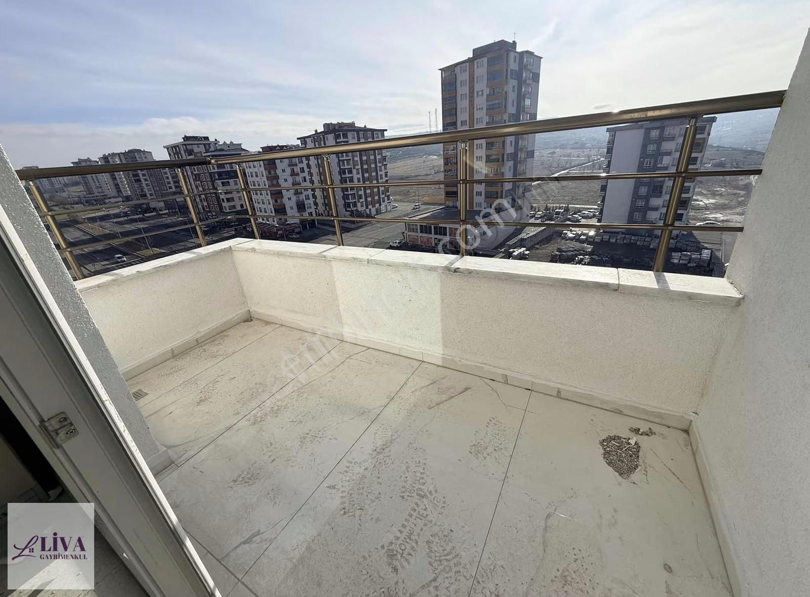 Liva'dan Bahçelievler Serkentte Sıfır 4+1 Ön Cephe Lüks Daireler - Görsel 7