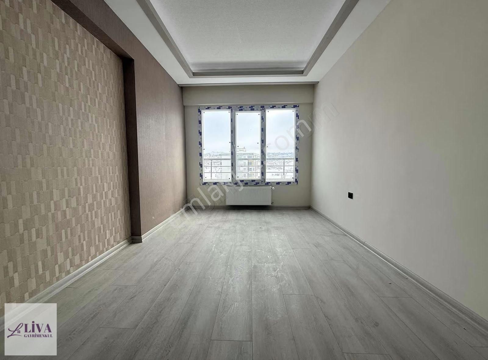 Liva'dan Bahçelievler Serkentte Sıfır 4+1 Ön Cephe Lüks Daireler - Görsel 22