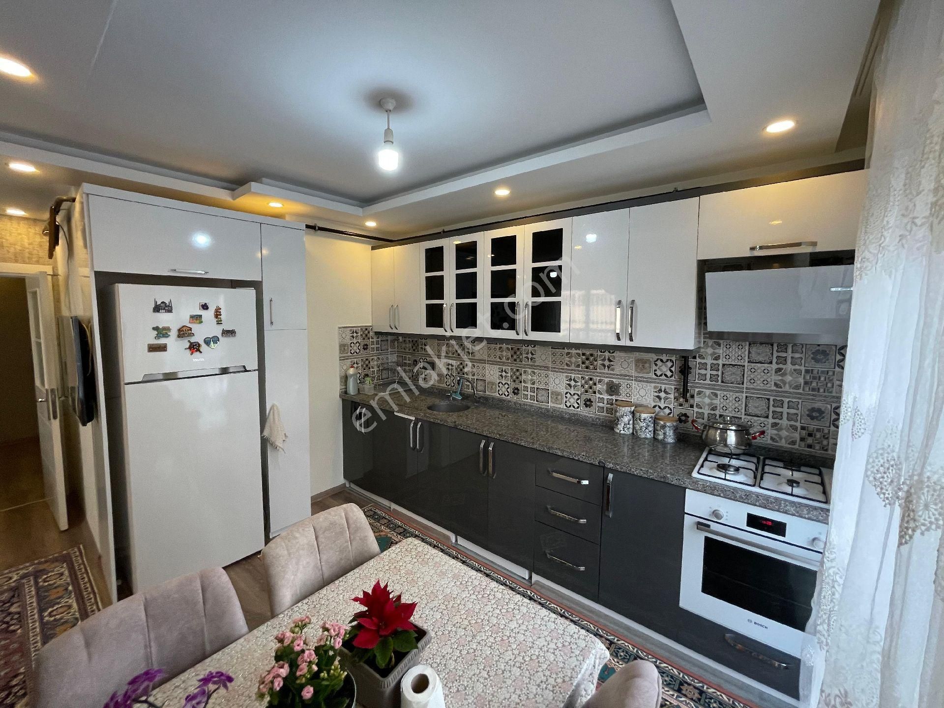 Ra Gayrimenkul Kırklarsırtı Mh.sağlıkocağı Civarı Satılık 2+1 Ferah Daire