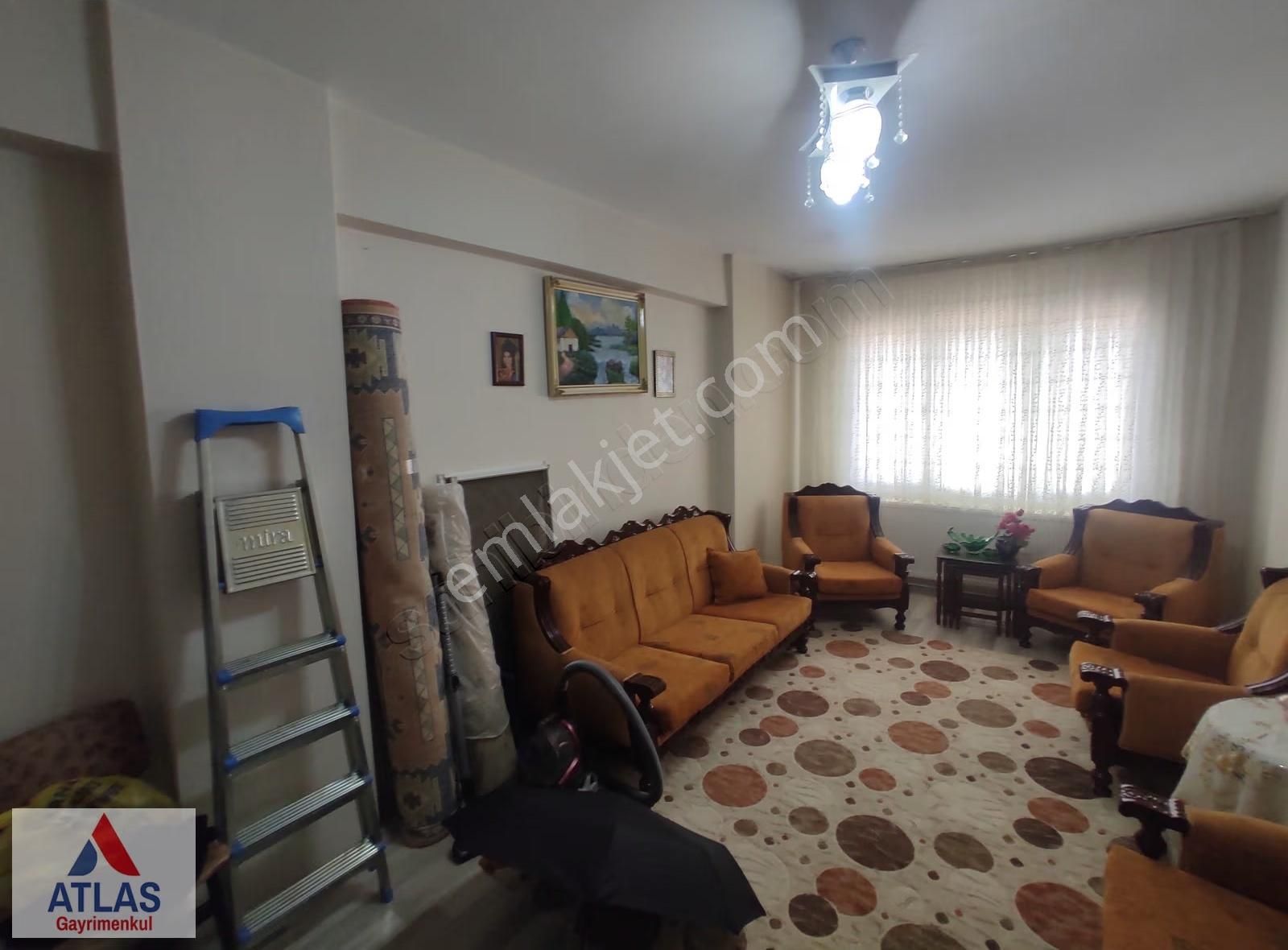 Cumhuriyet Mahallesi'nde 3+1 Satılık Daire - Görsel 11