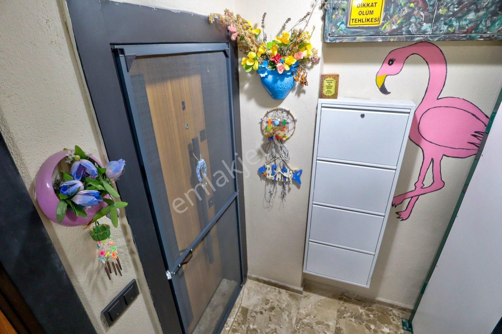 Dikili Merkezde, Bahçe Kullanımlı Ve Geniş Mutfaklı 2+1 Daire - Görsel 11