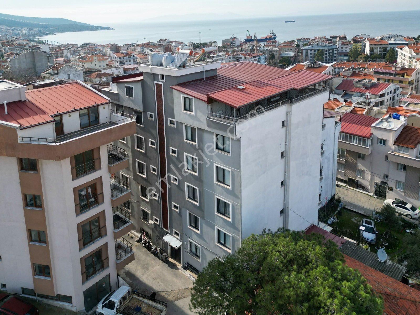 Dikili Merkezde, Bahçe Kullanımlı Ve Geniş Mutfaklı 2+1 Daire - Görsel 34