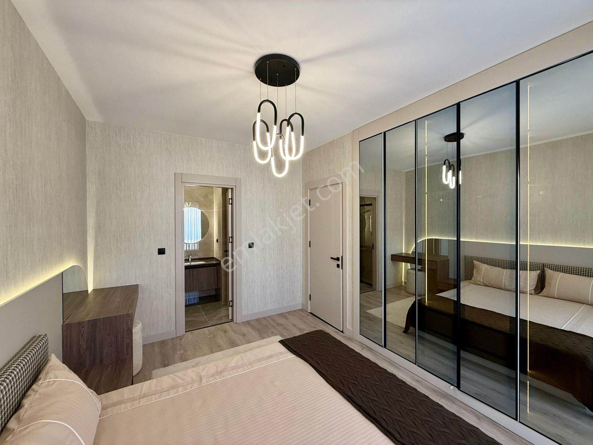 Pursaklar Mehmet Zengin Emlak'tan Otoparklı Asansörlü 9.kat 2+1 Lüks Sitede Daire - Görsel 17