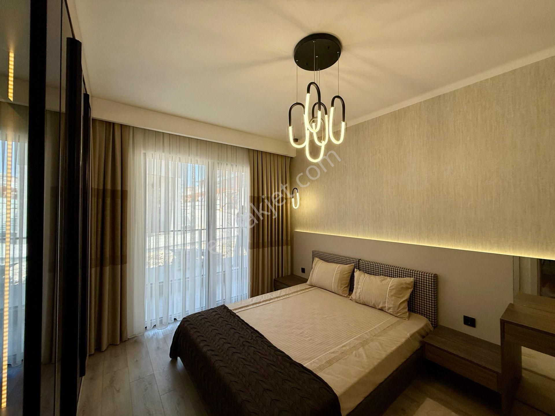 Pursaklar Mehmet Zengin Emlak'tan Otoparklı Asansörlü 9.kat 2+1 Lüks Sitede Daire - Görsel 12