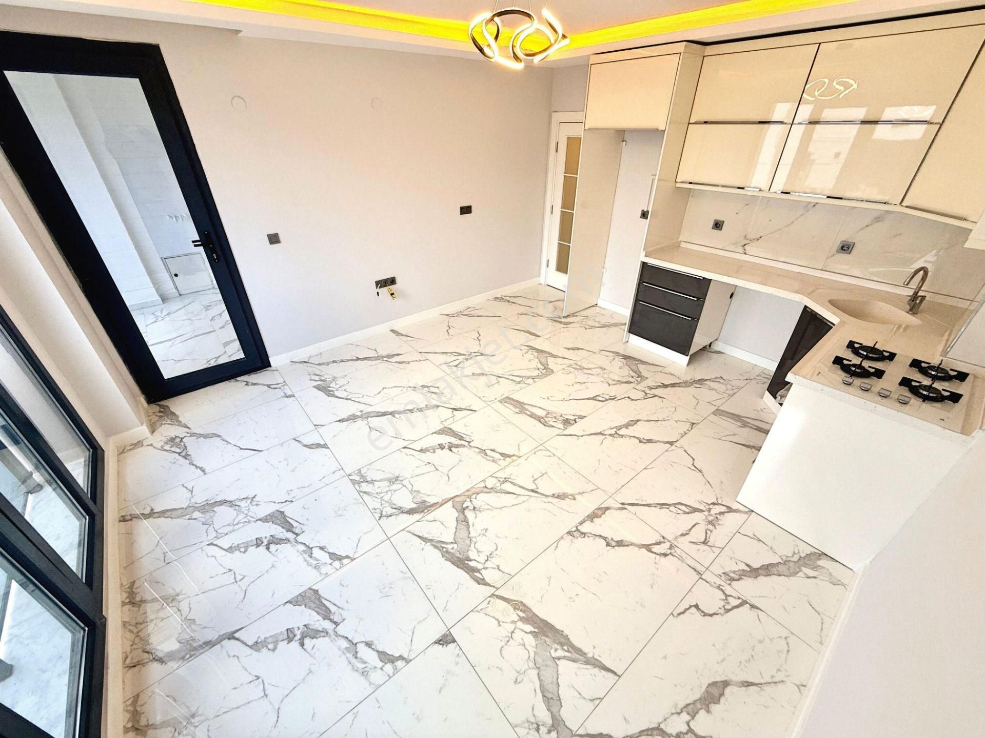 🔴 Güç Gayrimenkul'den Akçay'da Ön Cephe Ara Kat Cam Balkonlu Lüx 1+1 Daire - Görsel 34