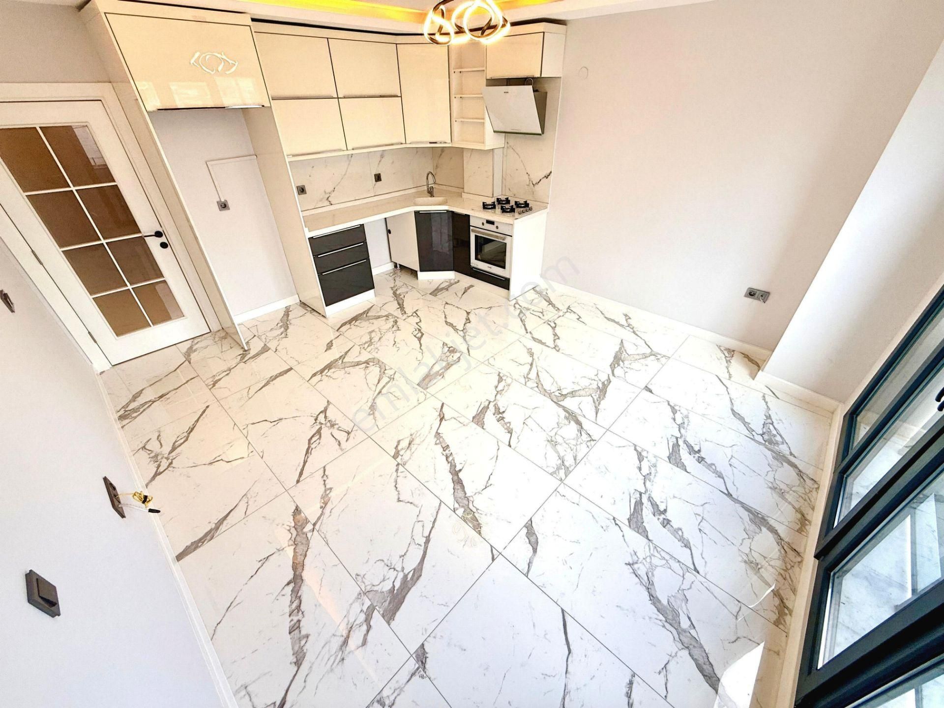 🔴 Güç Gayrimenkul'den Akçay'da Ön Cephe Ara Kat Cam Balkonlu Lüx 1+1 Daire - Görsel 31