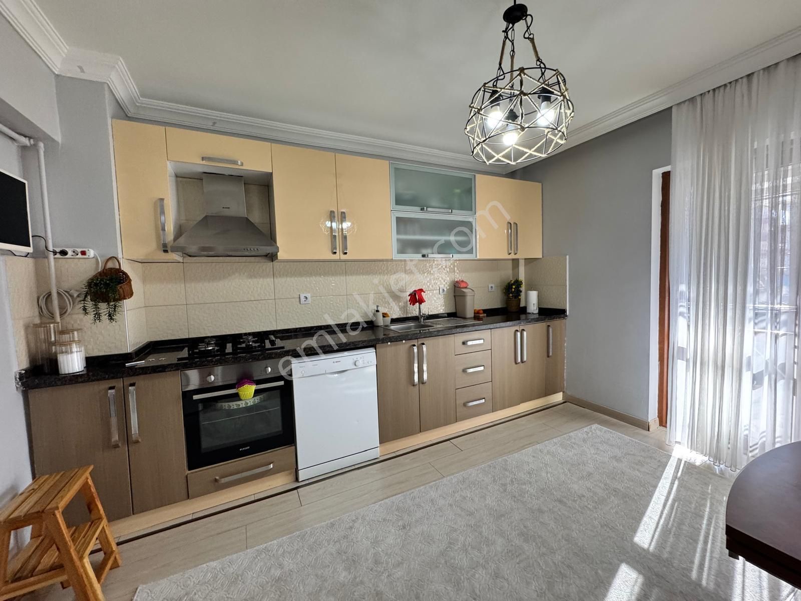 Hayal^den Malazgirt Mh 3+1 E.banyolu - Asansörlü Yapılı Daire - Görsel 3