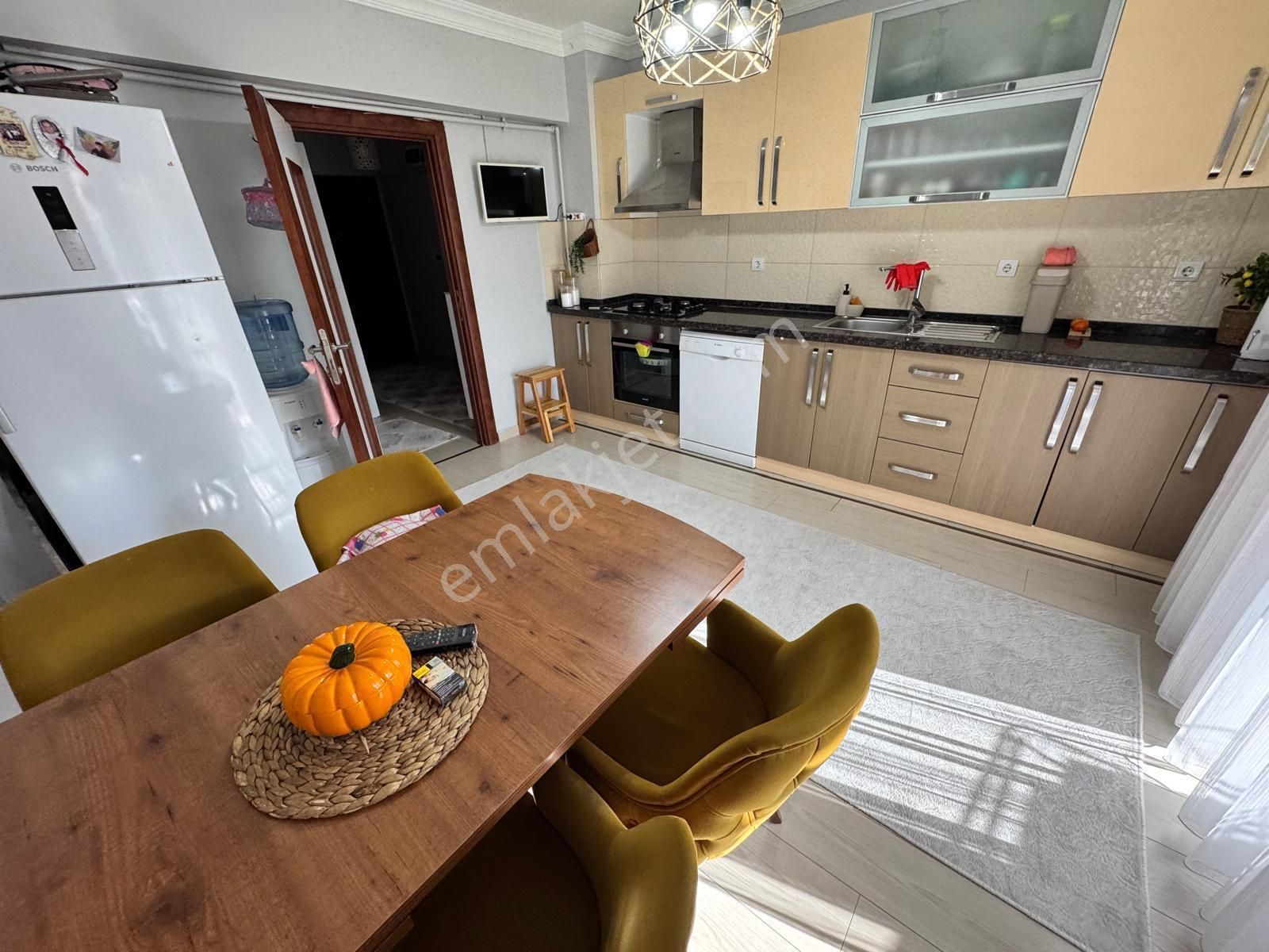 Hayal^den Malazgirt Mh 3+1 E.banyolu - Asansörlü Yapılı Daire - Görsel 4