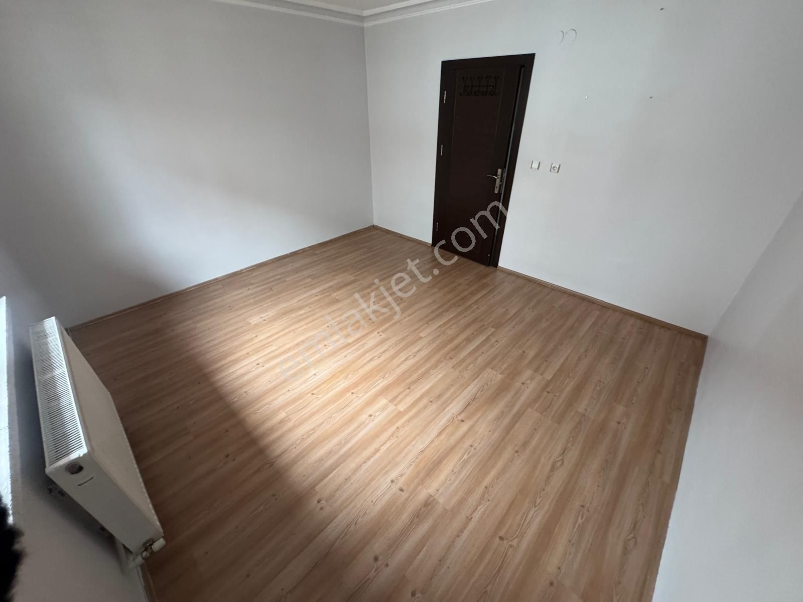 Atatürk Mahallesinde 3+1 Asansörlü Geniş Fırsat Daire - Görsel 22