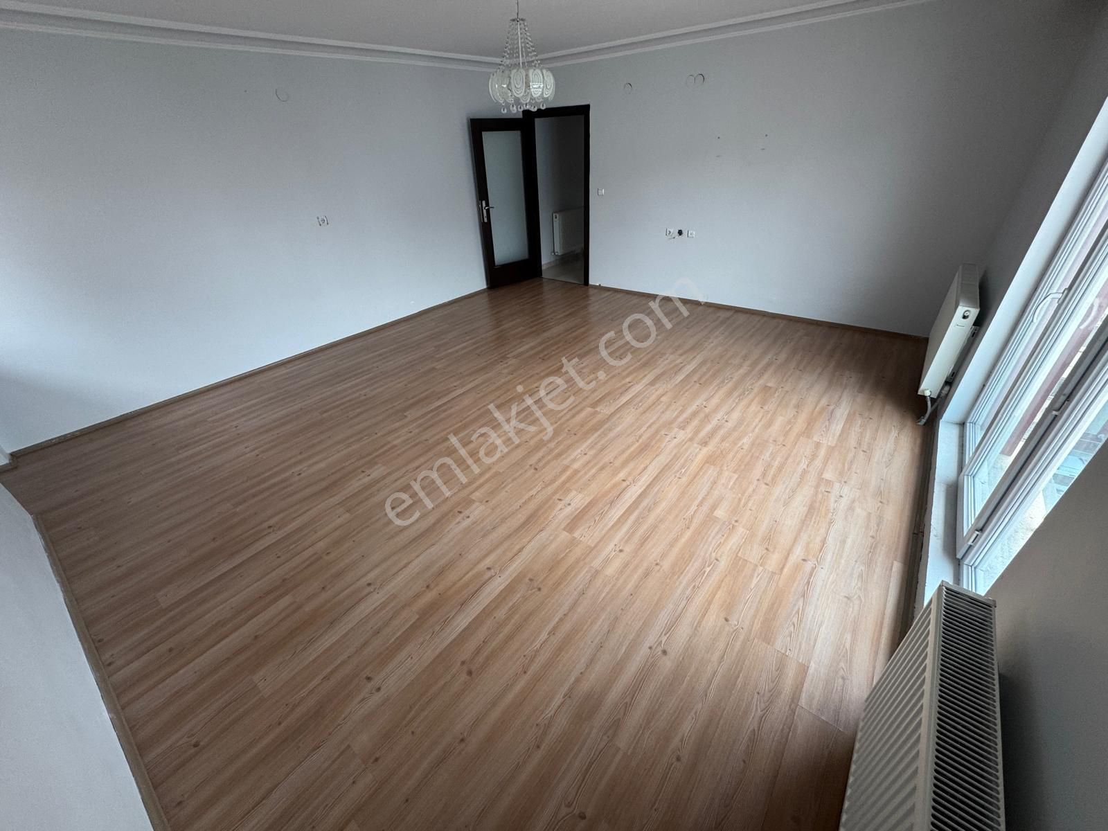 Atatürk Mahallesinde 3+1 Asansörlü Geniş Fırsat Daire - Görsel 10