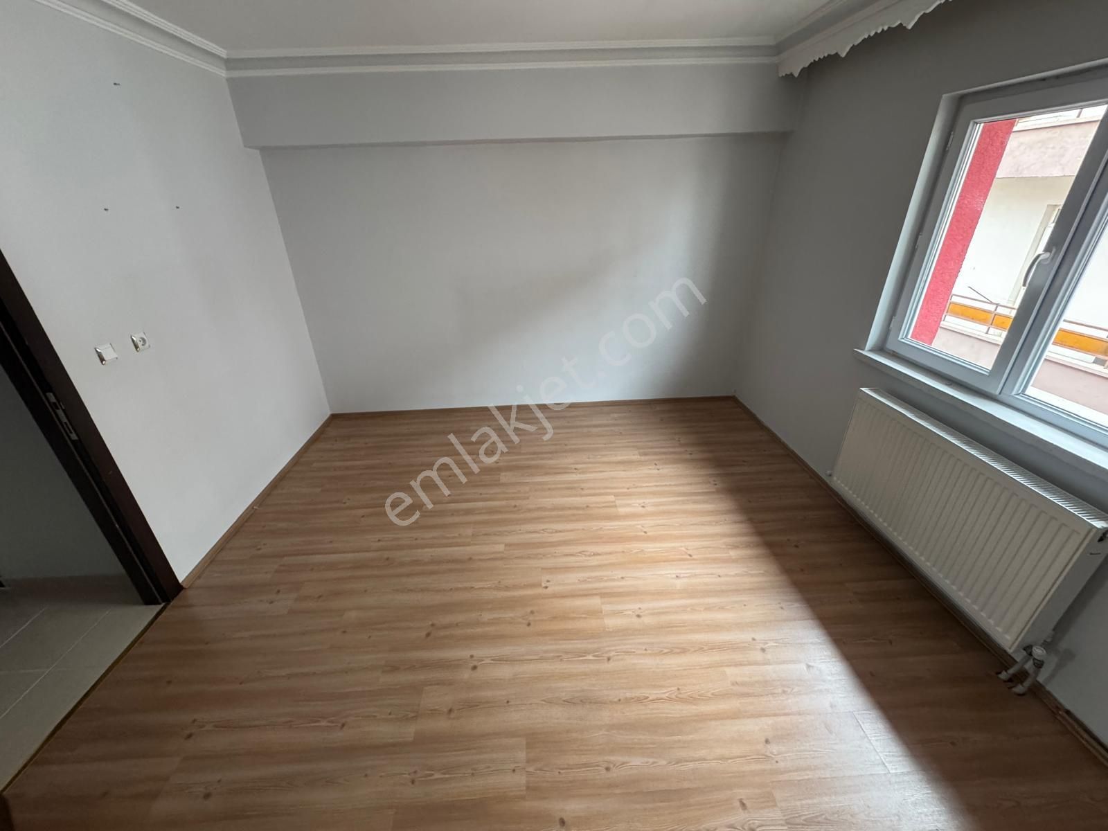 Atatürk Mahallesinde 3+1 Asansörlü Geniş Fırsat Daire - Görsel 21